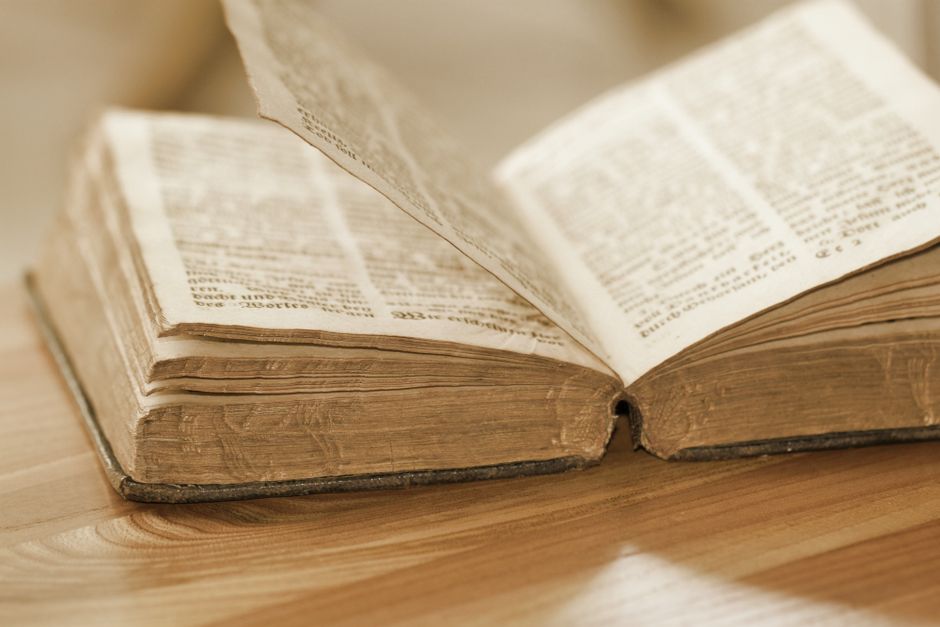Bible open to 2 Peter chapter 3 for verse-by-verse commentary and study