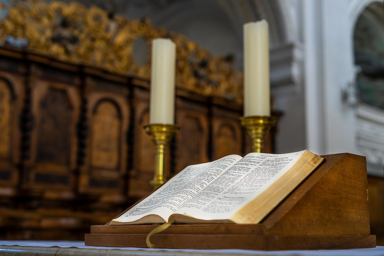Bible open to 2 Peter chapter 3 for verse-by-verse commentary and study