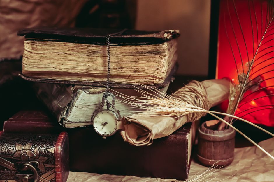 Bible open to 2 Samuel chapter 12 for verse-by-verse commentary and study