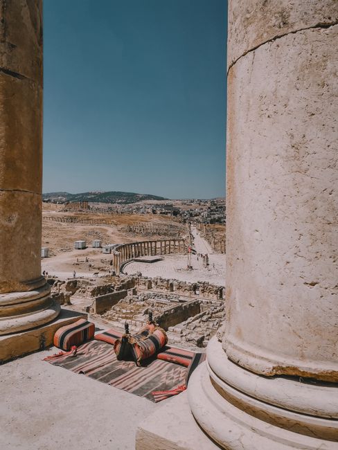 Bible open to Isaiah chapter 9 for verse-by-verse commentary and study