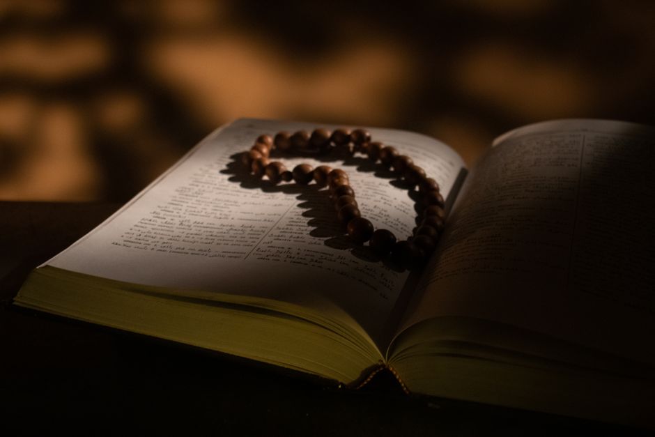 Bible open to Revelation chapter 22 for verse-by-verse commentary and study