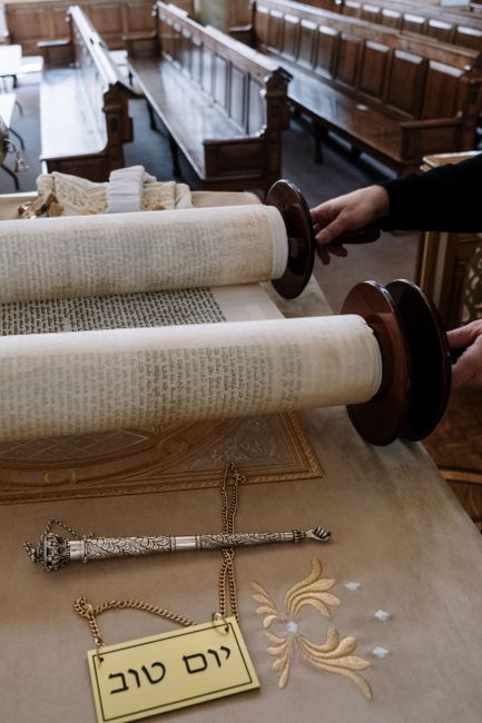 Bible open to James chapter 4 for verse-by-verse commentary and study