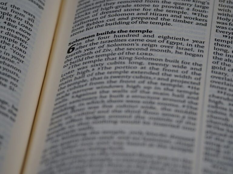 Bible open to Mark chapter 1 for verse-by-verse commentary and study