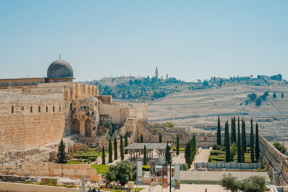 Bible open to Nehemiah chapter 6 for verse-by-verse commentary and study