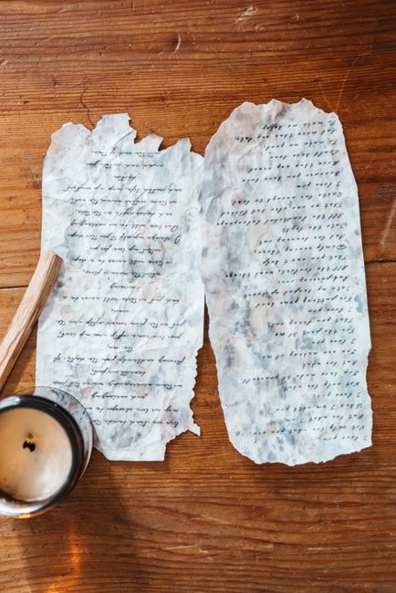 Bible open to 2 Thessalonians chapter 3 for verse-by-verse commentary and study